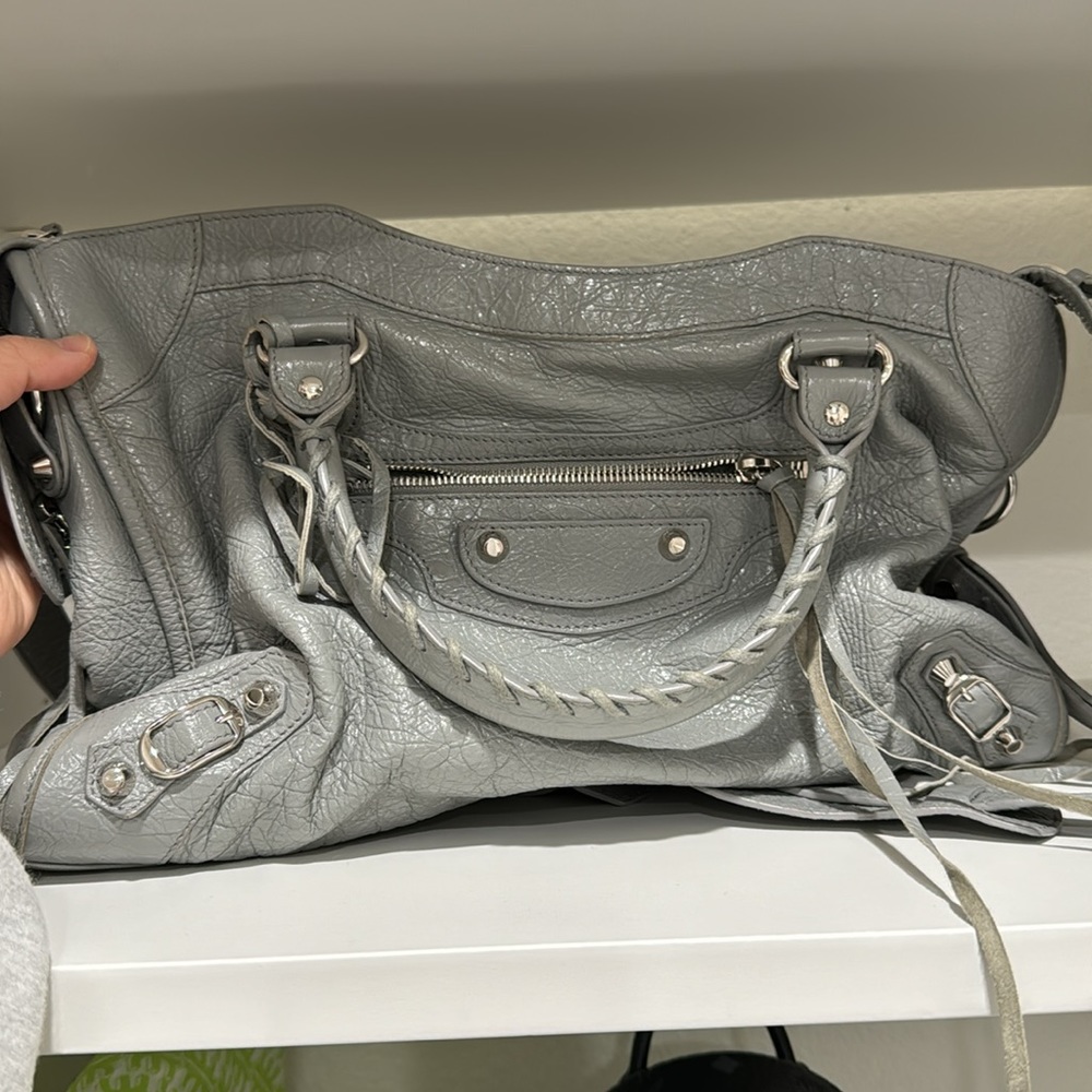 Balenciaga
City leather handbag